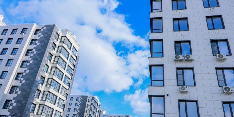 Dezvoltatorii avertizează: oferta de locuințe crește în București