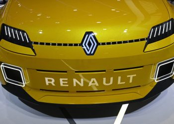 Renault revine pe profit cu ajutorul mașinilor electrice