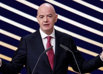 Investițiile private în competițiile FIFA provoacă opoziție