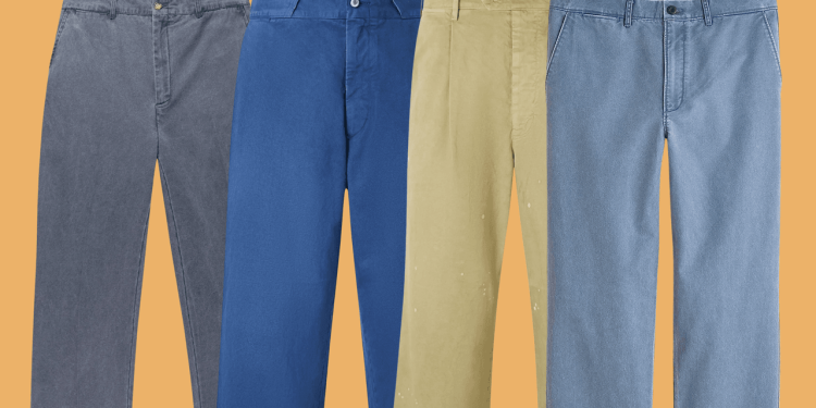 Pantalonii chino uzați schimbă uniforma casual