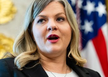 Trump o nominalizează pe Heidi Overton la conducerea FDA